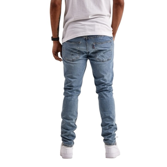 Levi’s men’s 52 Slim Taper Distressed Blue Jeans Size 31x32 #1709 - Picture 3 of 9